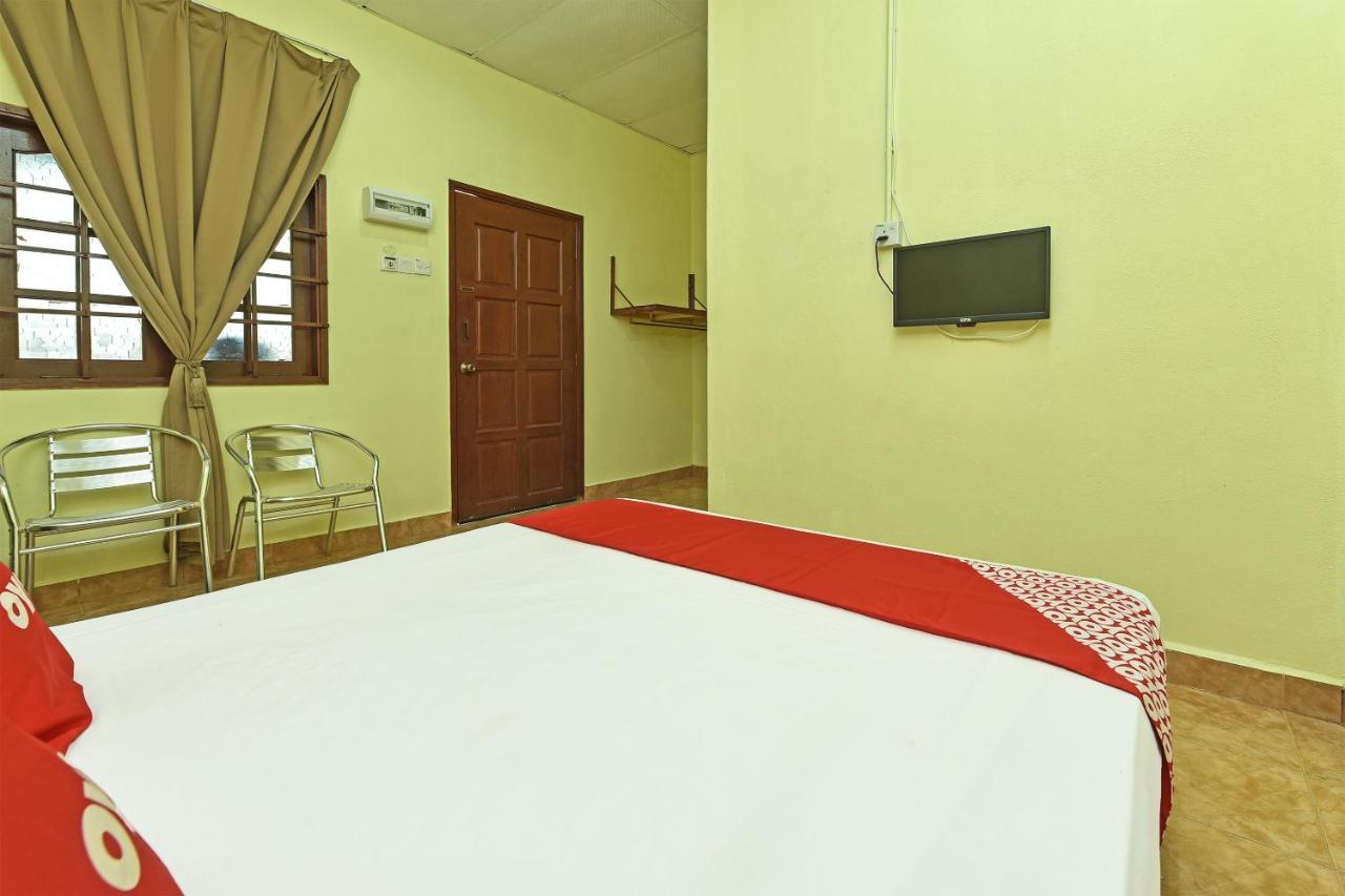Collection O 90622 Sehijau Cenang Hotel Pantai Cenang  Buitenkant foto